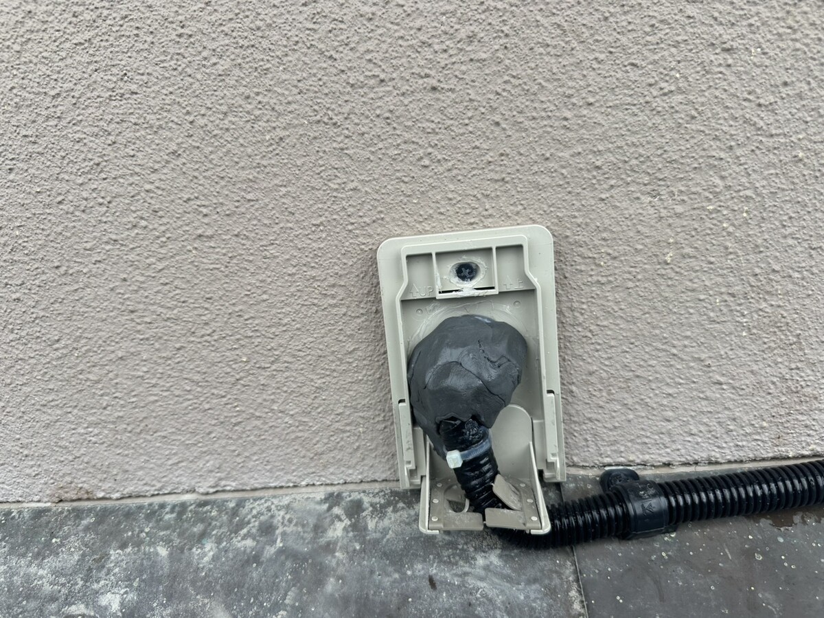 屋外外壁貫通箇所③